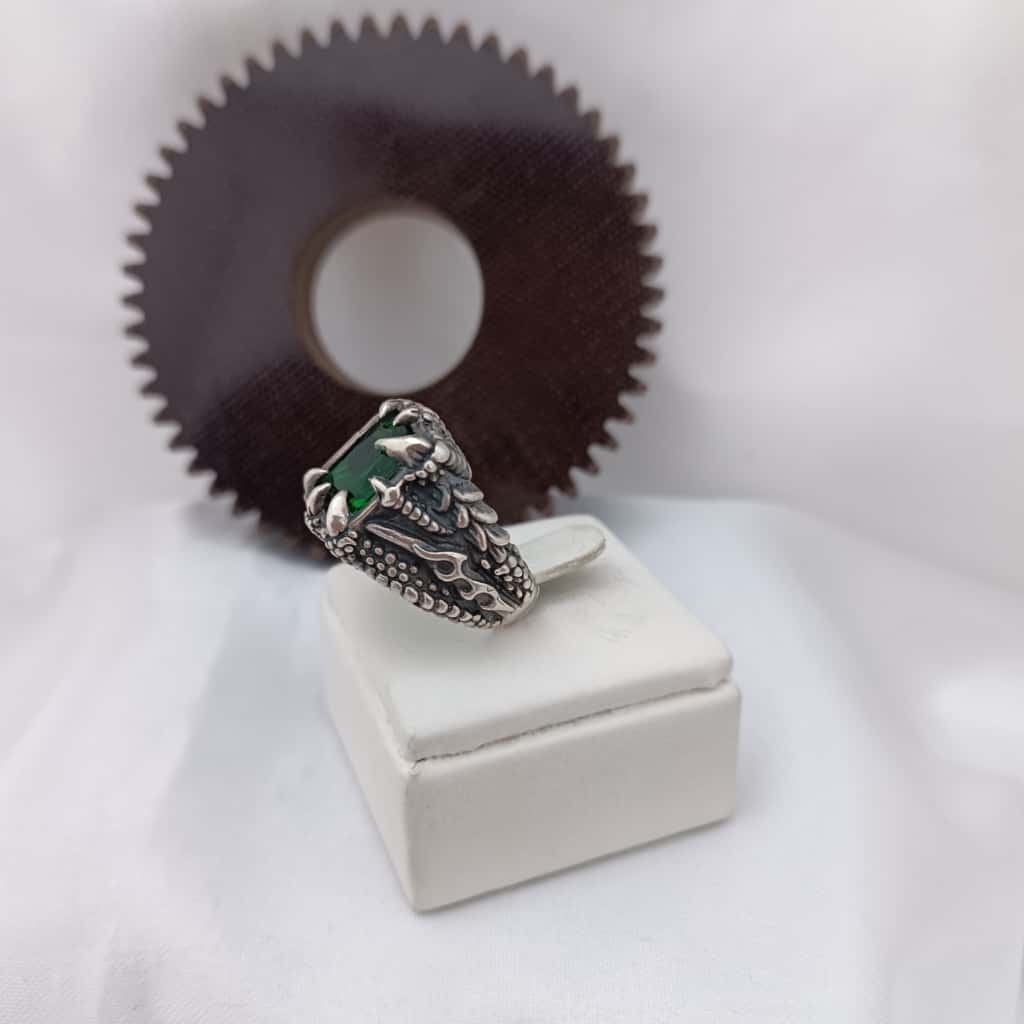 Anillo Garra de Dragón