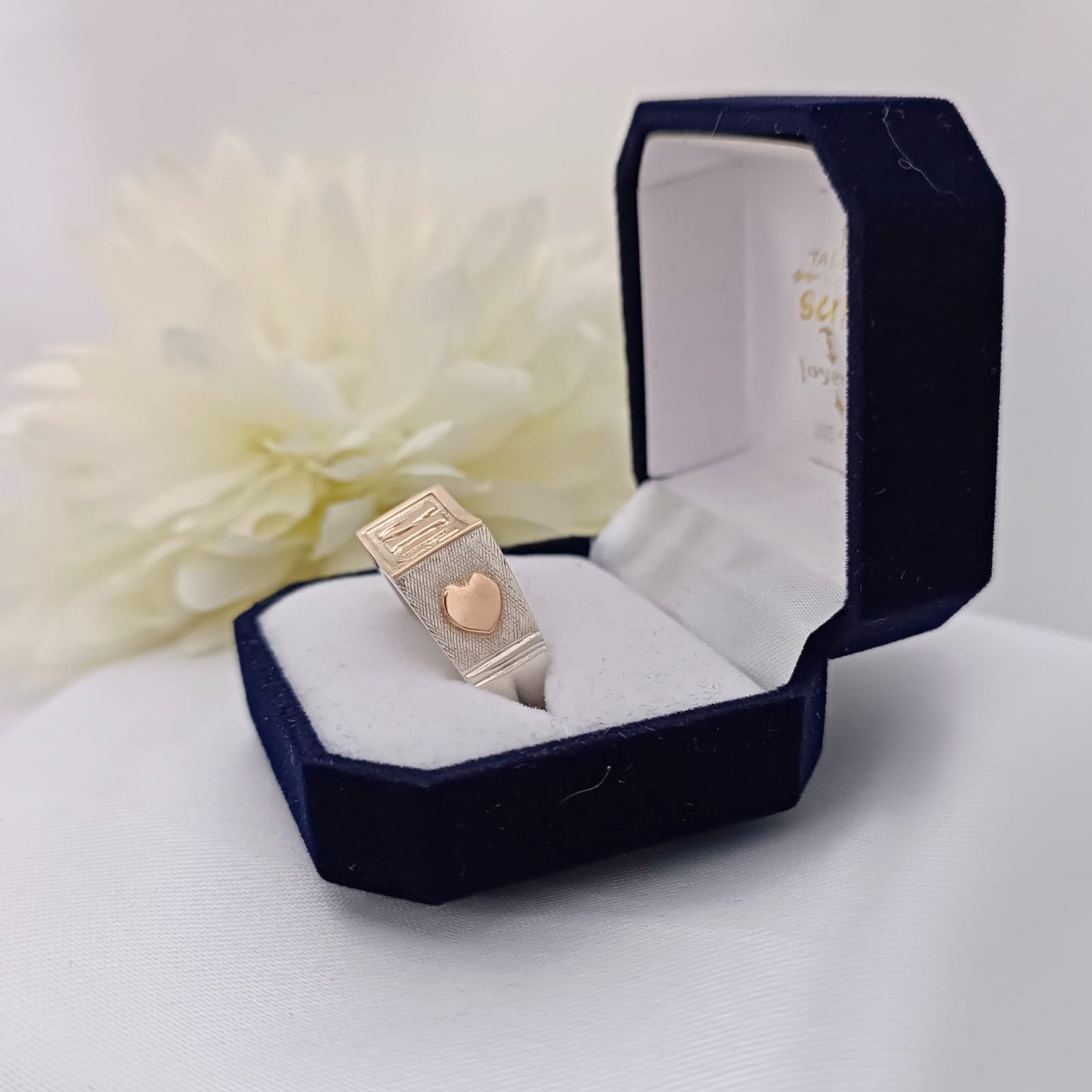 Anillo Iniciales Joven