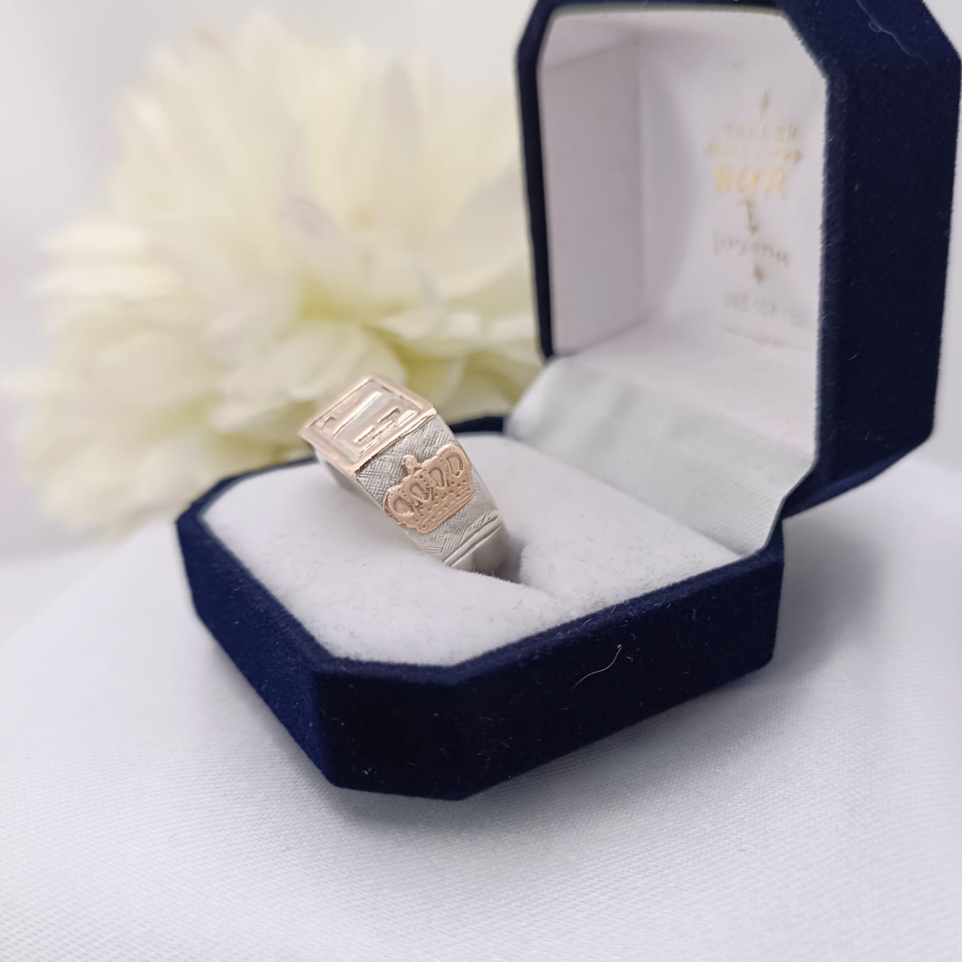 Anillo Iniciales Joven