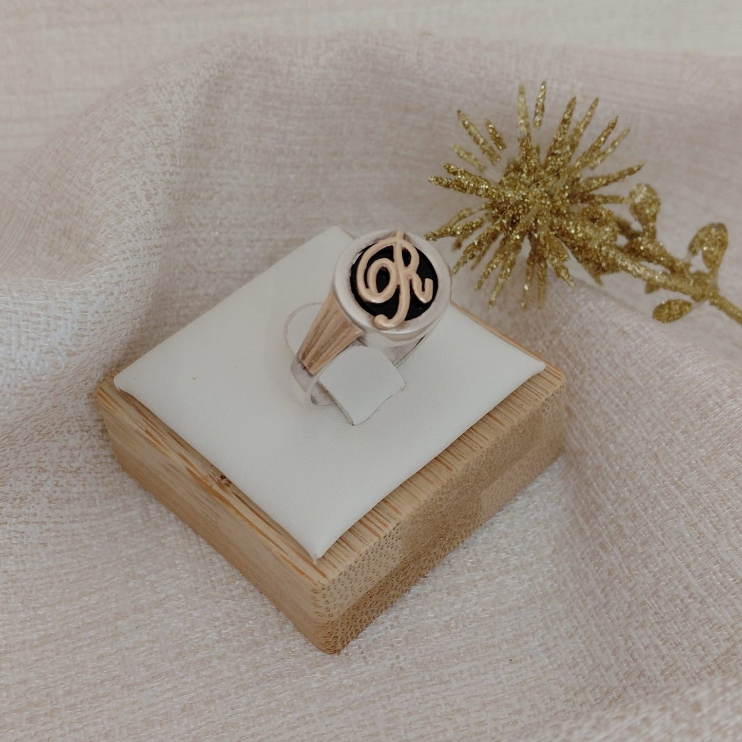 Anillo Iniciales y Onix