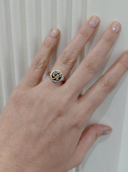 Anillo Iniciales y Onix