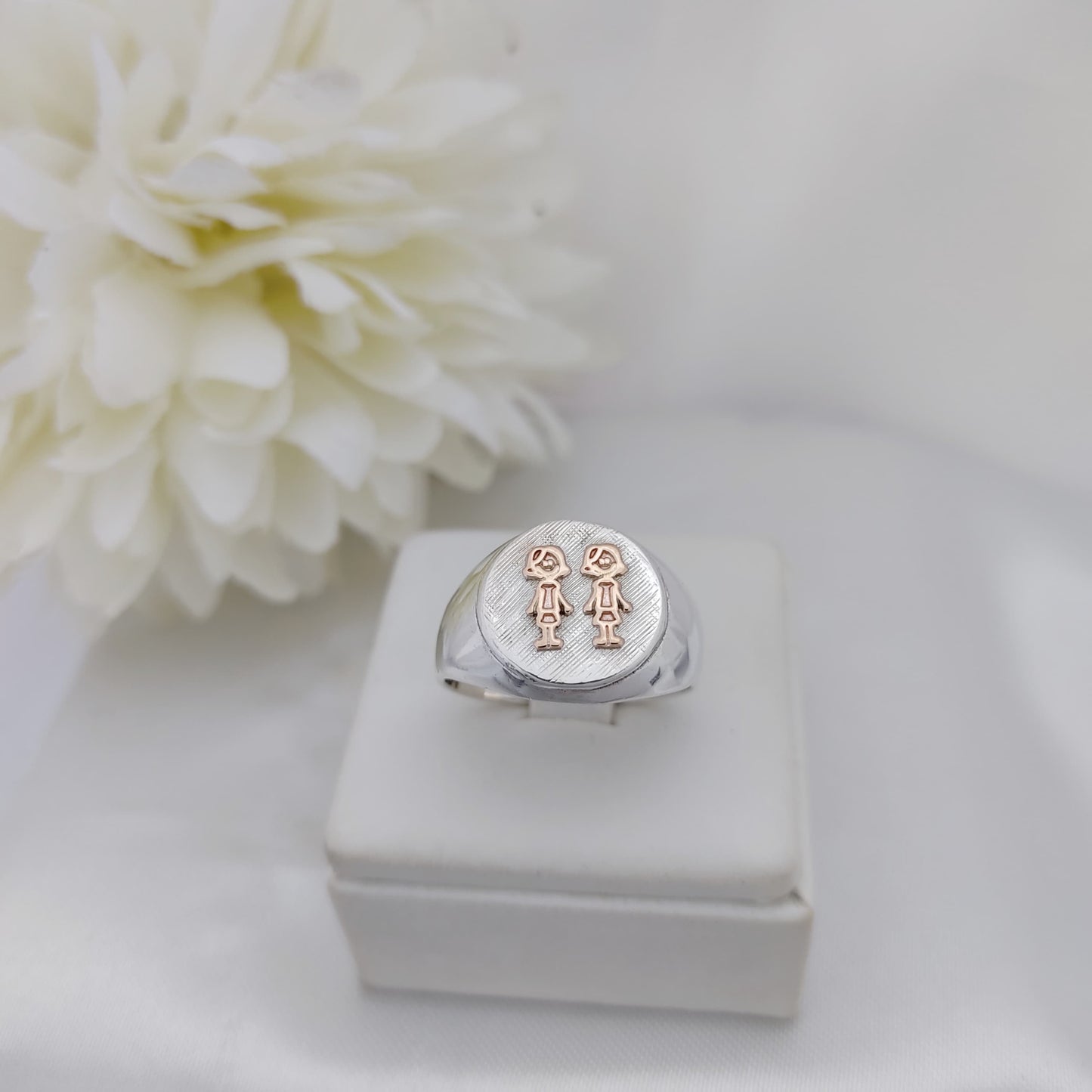 Anillo Redondo Hijos