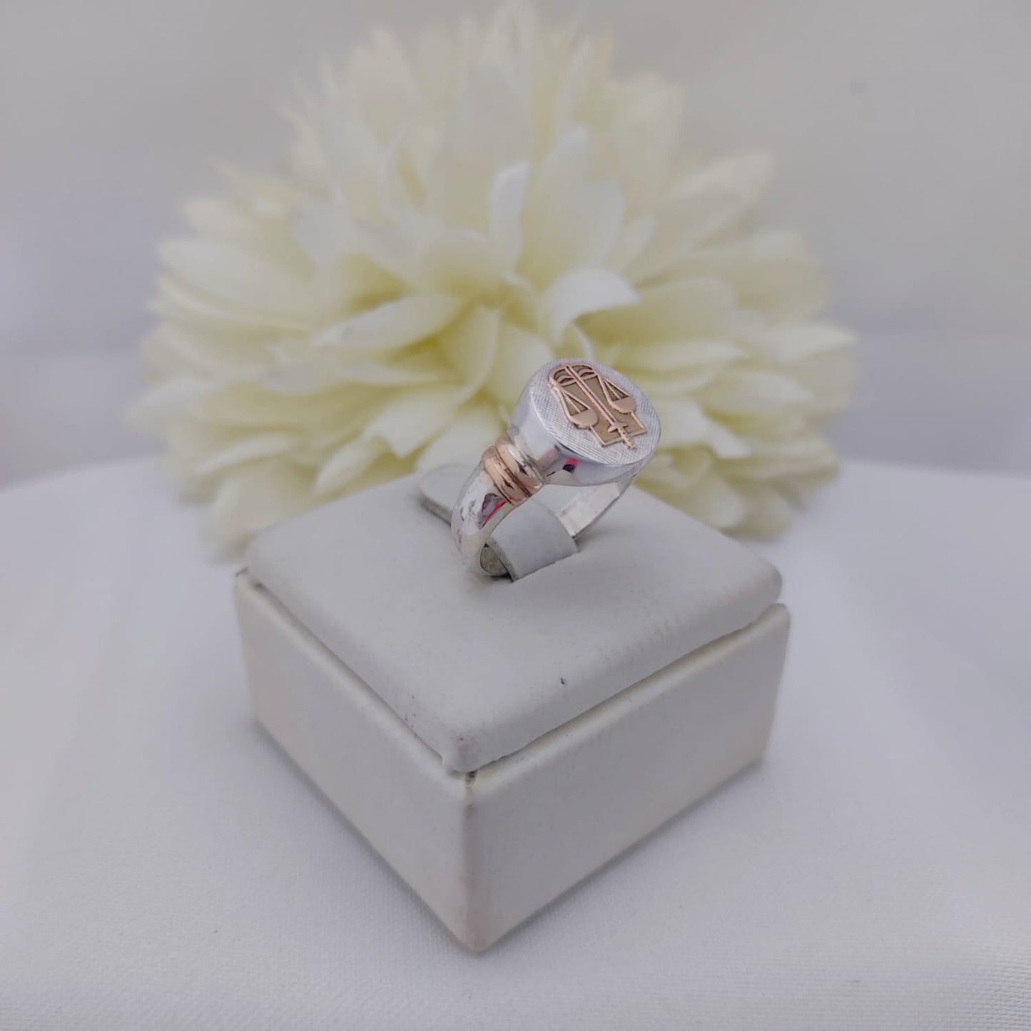 Anillos Profesión Abogacía Logo Clásico