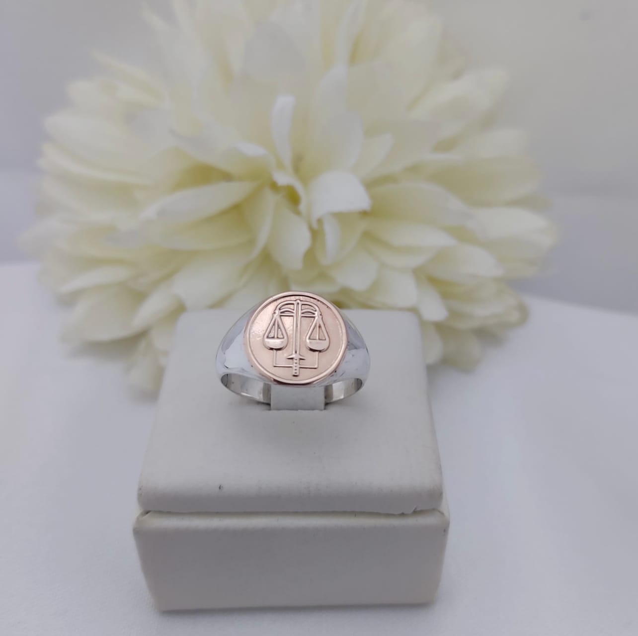 Anillos Profesión Abogacía Logo Clásico