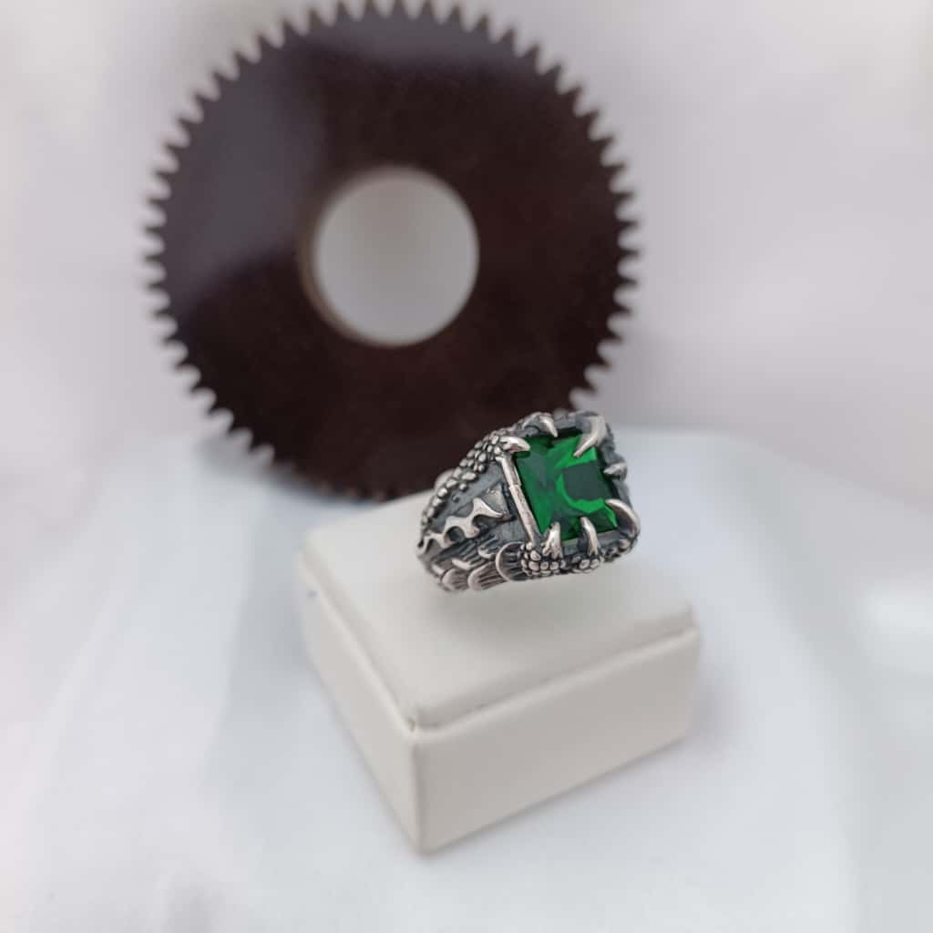 Anillo Garra de Dragón