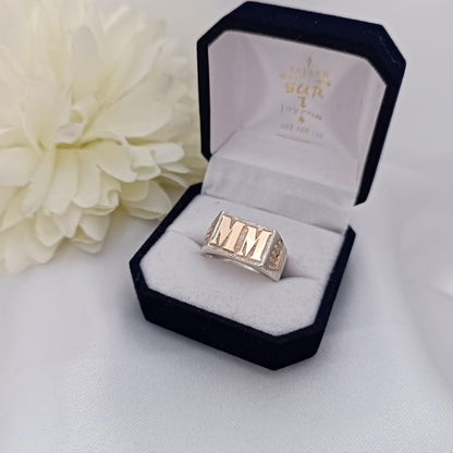 Anillo Iniciales Joven