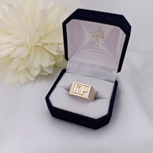 Anillo Iniciales Joven