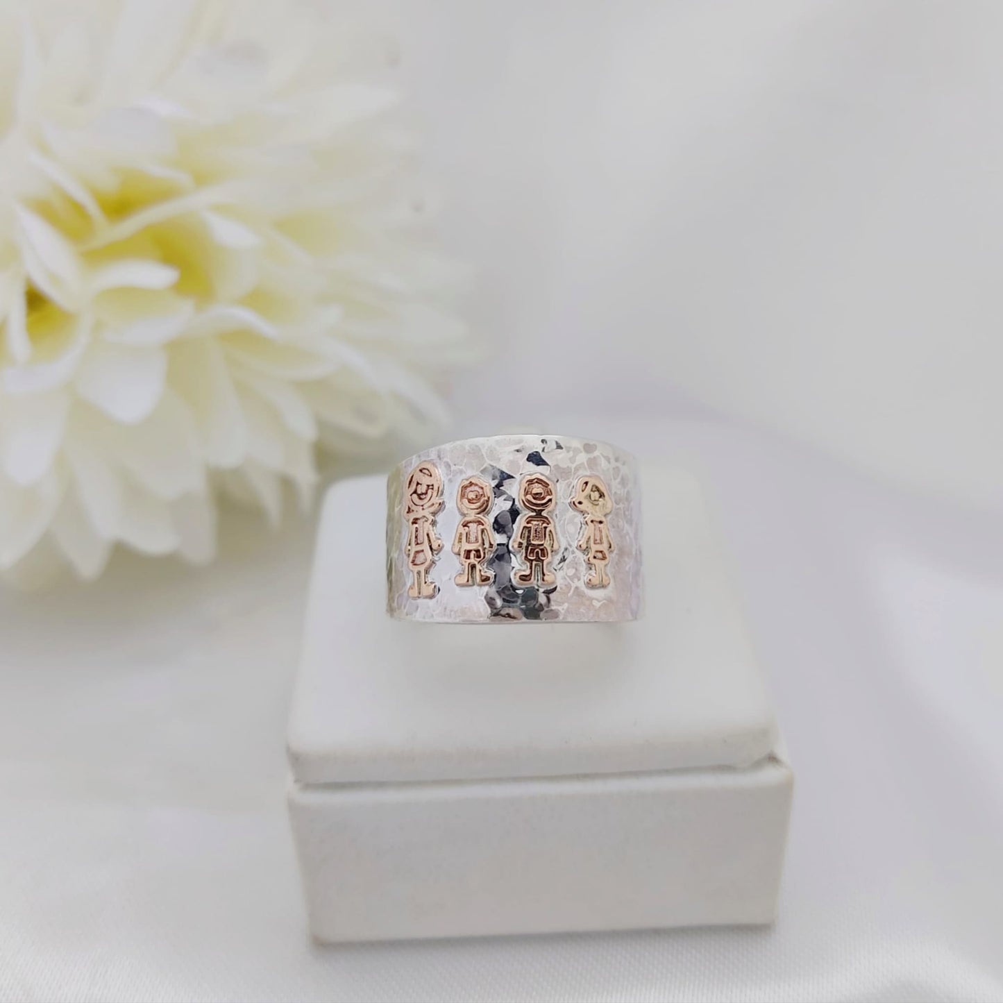 Anillo Familia
