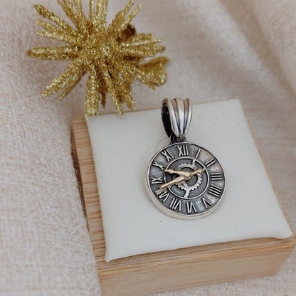 Dije de Reloj Personalizado
